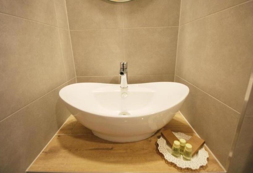 バルコニー付きデラックスルーム, Aqua Villa Eger