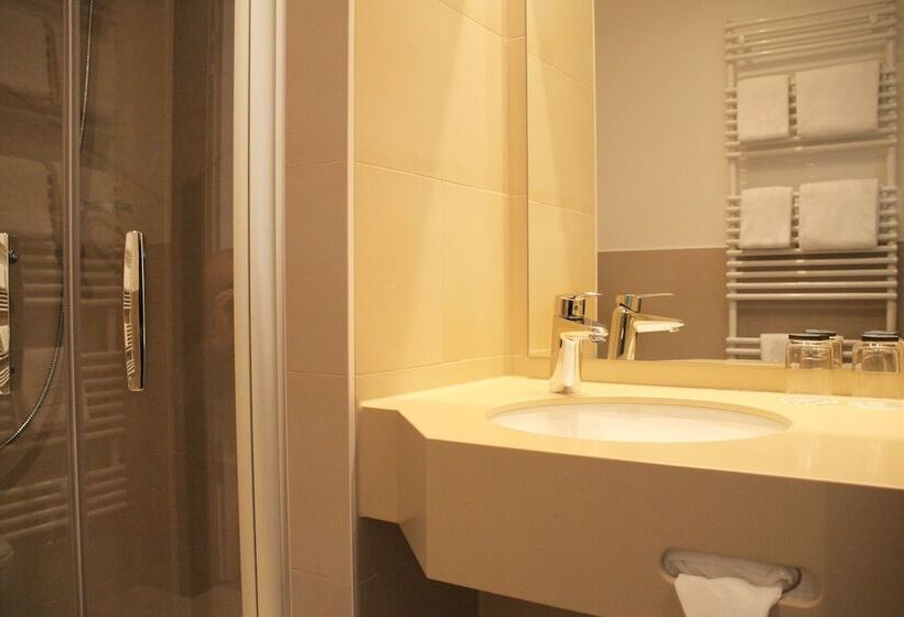 اتاق استاندارد یک نفره, Augusten Hotel München