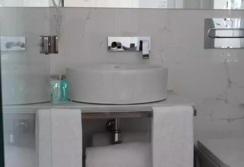 اتاق استاندارد, Boutique Caireles