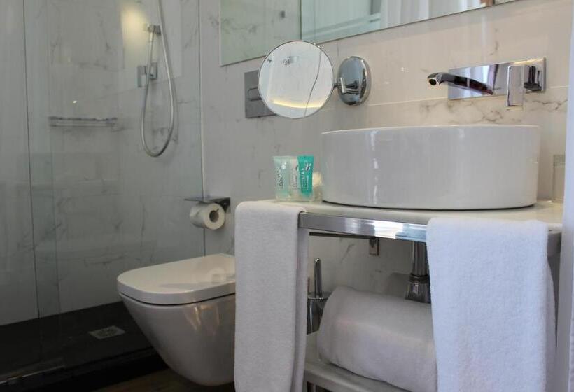 اتاق استاندارد, Boutique Caireles