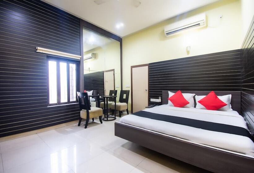 디럭스 룸, Fabexpress Gardenia