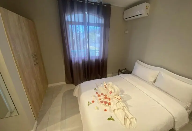 اتاق استاندارد, Cosi Holiday