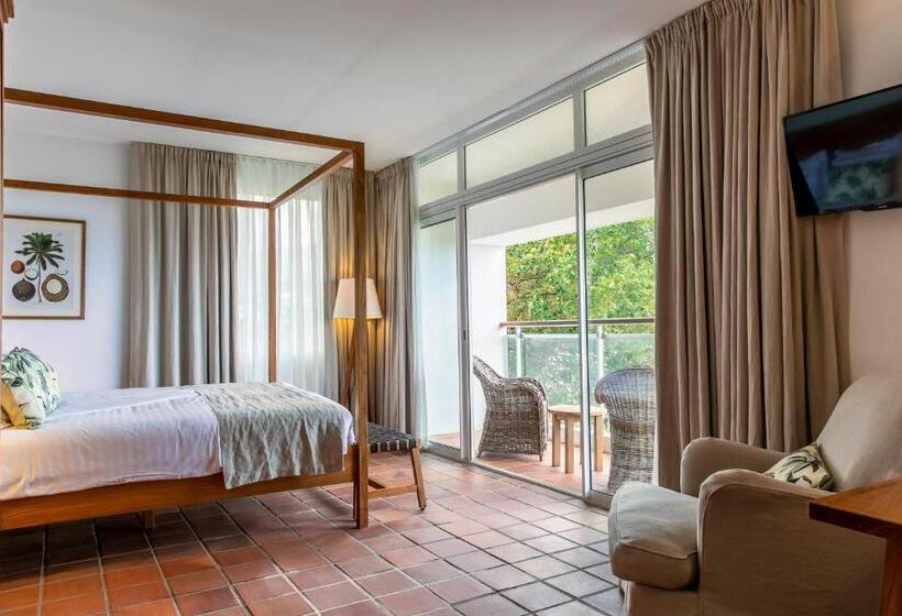 اتاق استاندارد با بالکن و چشمانداز دریا, Langley Resort Fort Royal