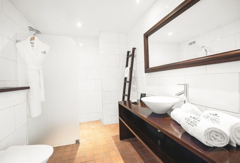 اتاق استاندارد با بالکن و چشمانداز دریا, Langley Resort Fort Royal