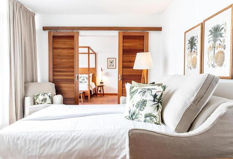 سوییت جونیور با بالکن, Langley Resort Fort Royal