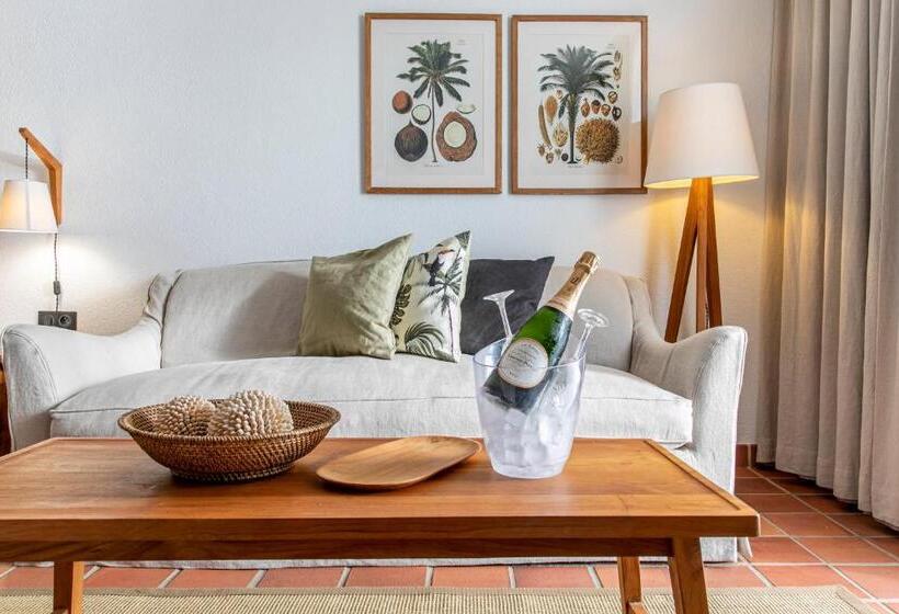 سوییت با چشمانداز دریا, Langley Resort Fort Royal