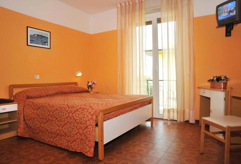 Quarto Estandar, Marolda