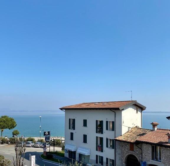 Номер Стандарт, Marolda