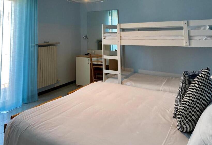 Четырехместный Номер Стандарт, Marolda