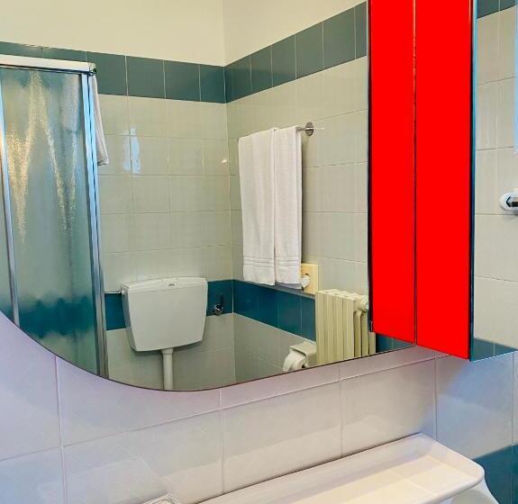 Четырехместный Номер Стандарт, Marolda