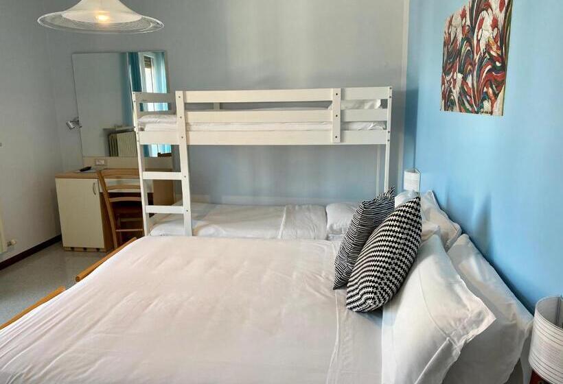 Четырехместный Номер Стандарт, Marolda