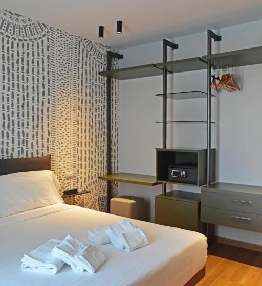 Quarto Triplo Estandar, Marolda