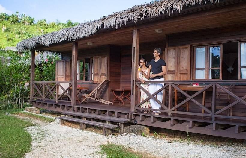 بانگلوی استاندارد 2 خوابه, Masoandro Lodge