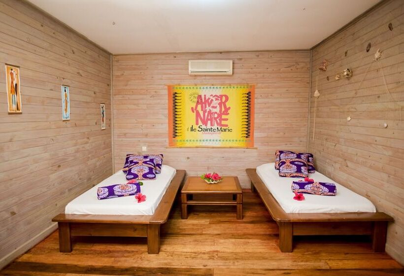 بانگلوی استاندارد 2 خوابه, Masoandro Lodge