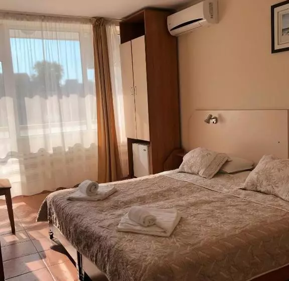 Habitació Estàndard Individual amb Balcó, Naslada