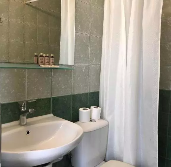 Habitació Triple Estàndard amb Balcó, Naslada