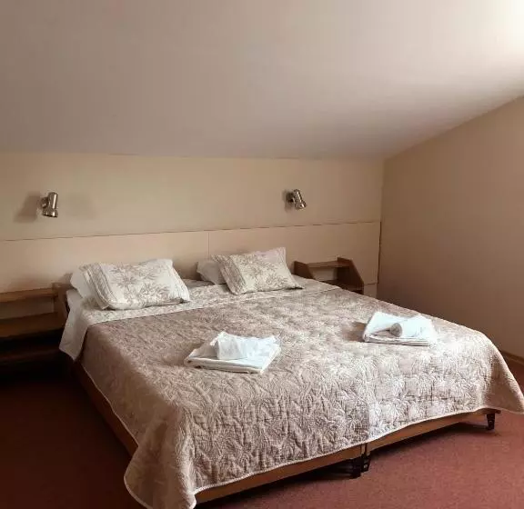 Apartament 2 Dormitoris amb Balconada, Naslada