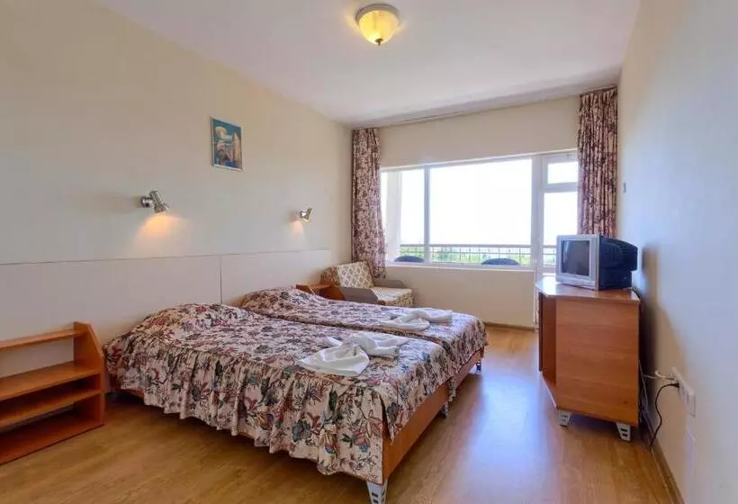 Habitació Economy, Naslada