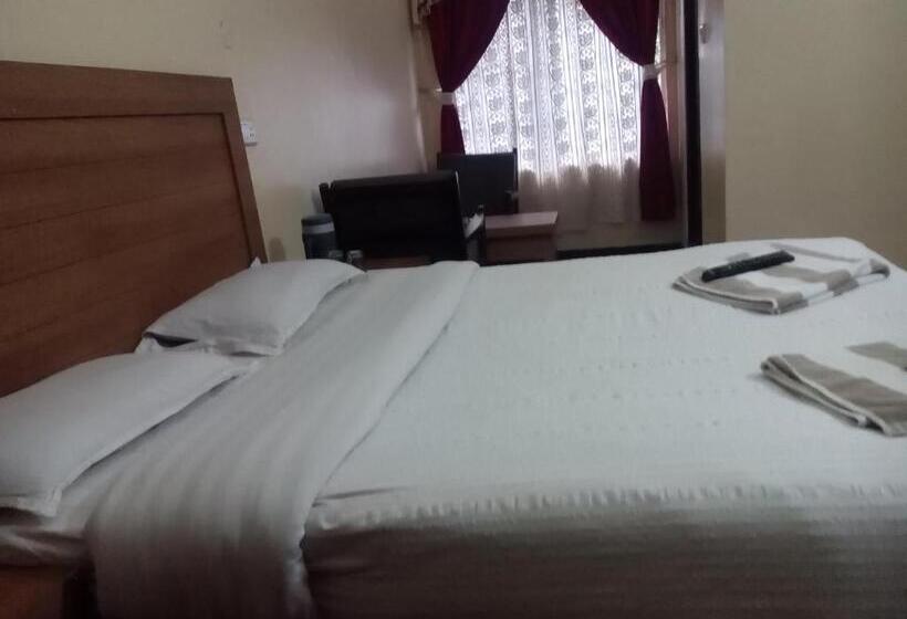 수피리어 룸, Preethi Palace