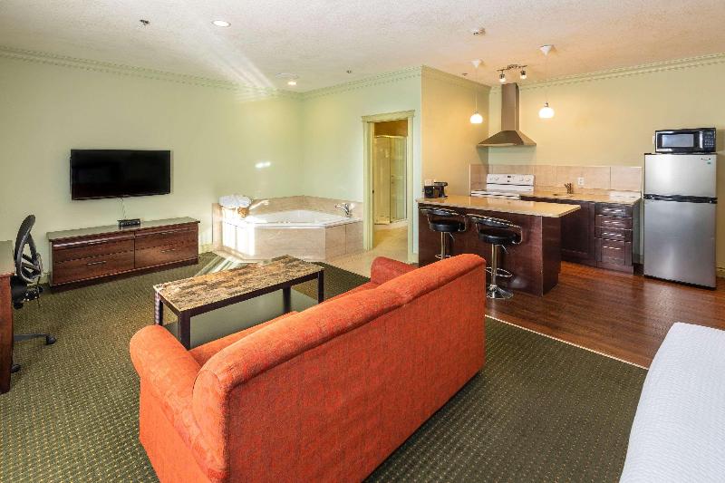 스위트 킹사이즈 침대, Quality Inn & Suites
