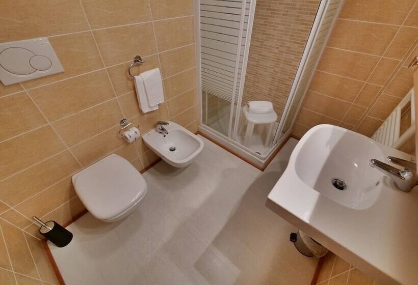 غرفة قياسية, Residence Mondial