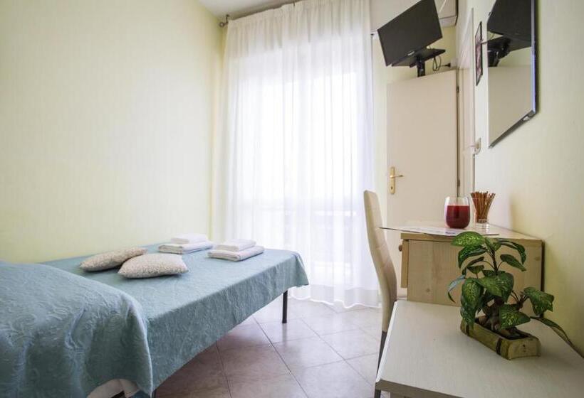 バルコニー付きシングルスタンダードルーム, Sant'angelo