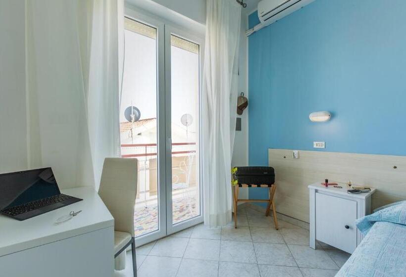 バルコニー付きスタンダードルーム, Sant'angelo