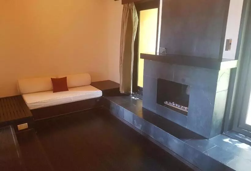 デラックスキャビン, Taj Madikeri Resort & Spa Coorg