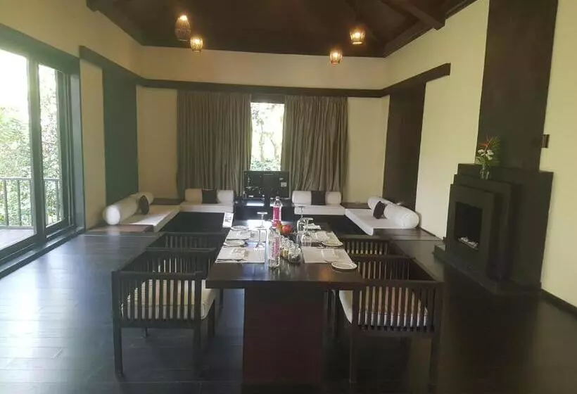 デラックスビラの１ベッドルーム, Taj Madikeri Resort & Spa Coorg
