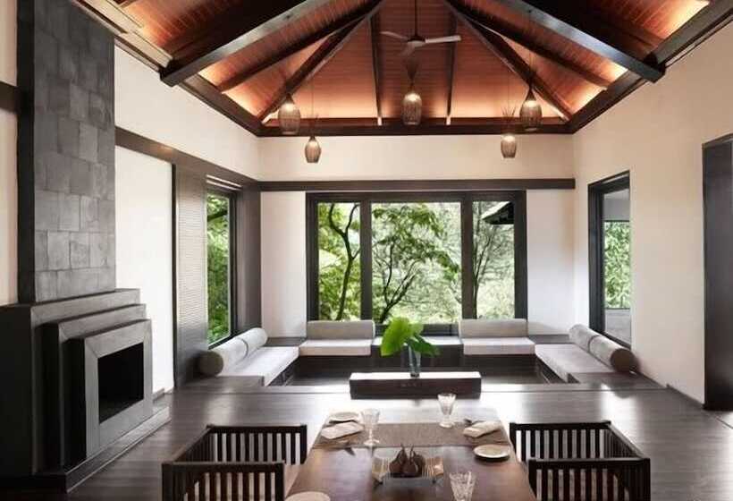 Вилла Deluxe 1 Спальня, Taj Madikeri Resort & Spa Coorg