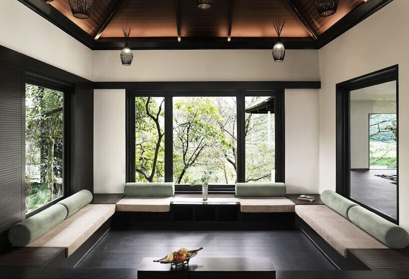 ویلای لوکس 1 خوابه, Taj Madikeri Resort & Spa Coorg