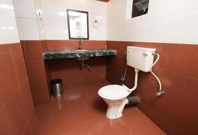 디럭스 패밀리 룸, Westend