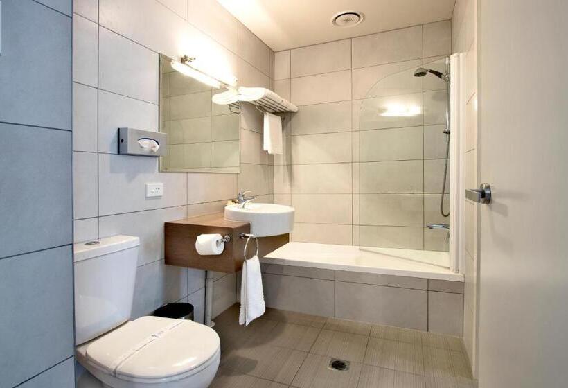 סוויטה אקזקיוטיב, Amethyst Court Motor Lodge