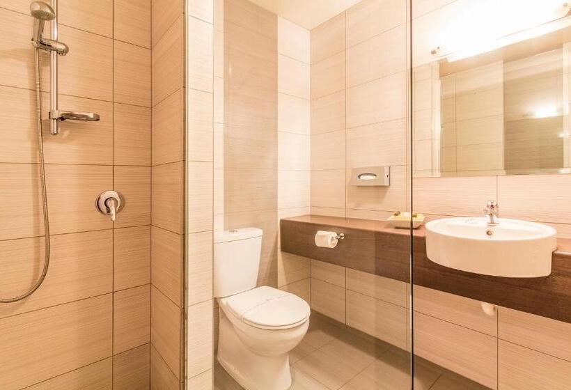 סטודיו אקזקיוטיב, Amethyst Court Motor Lodge