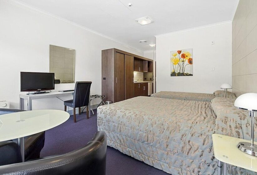 이그제큐티브 스튜디오, Amethyst Court Motor Lodge