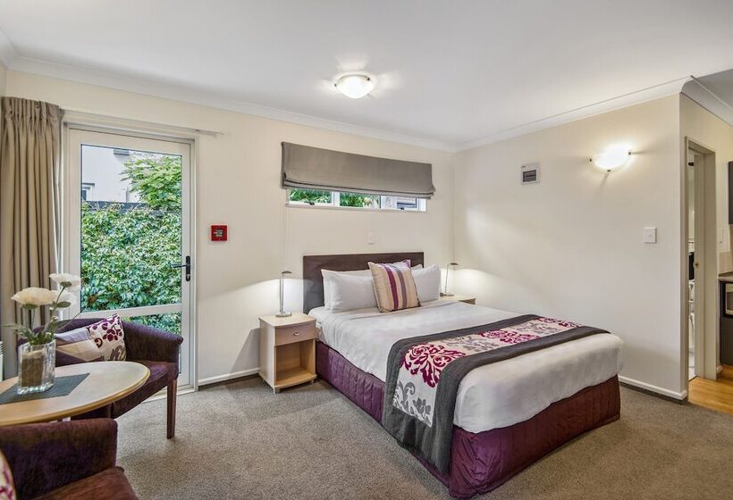 استودیوی استاندارد, Colombo In The City