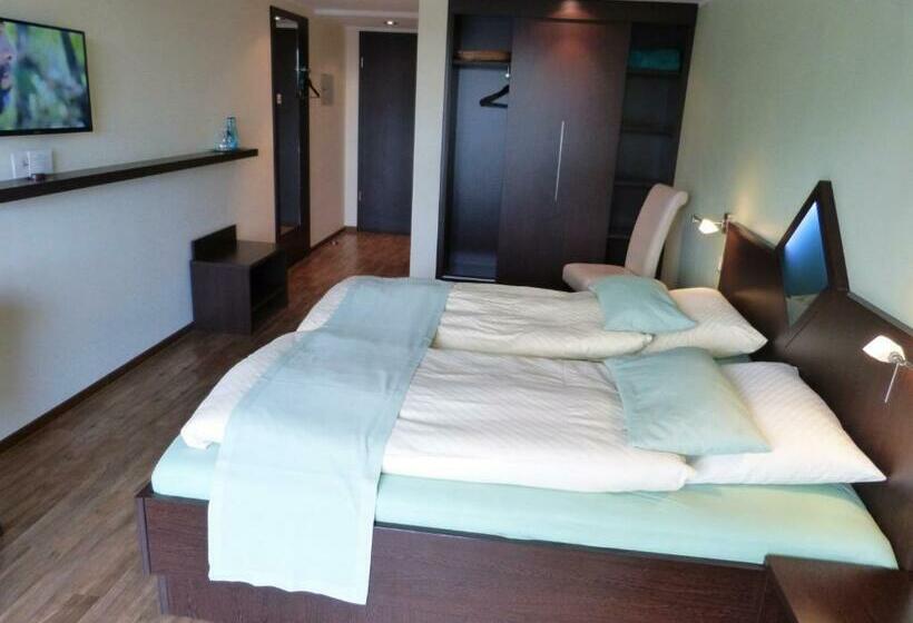 غرفة قياسية, Evering