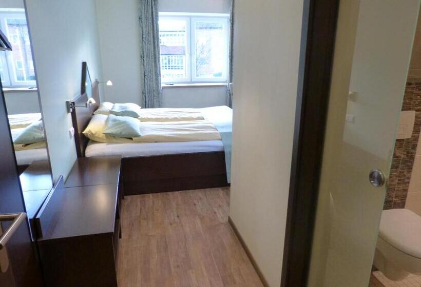 غرفة قياسية, Evering