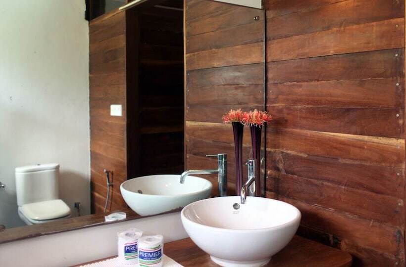 اتاق استاندارد با چشمانداز دریا, The Oceano