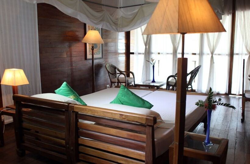 اتاق استاندارد با چشمانداز دریا, The Oceano