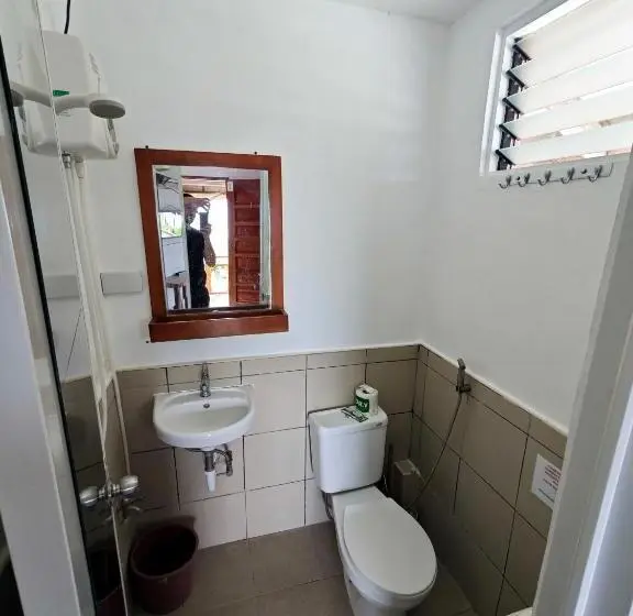 اتاق استاندارد با چشمانداز دریا, Room Cola Inn