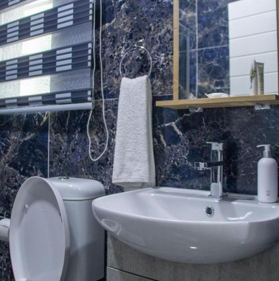 디럭스 스위트, Chic Guest House & Solar System Free From Load Shedding