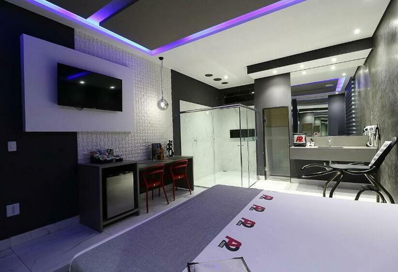 سوییت اجرایی, A2 Motel