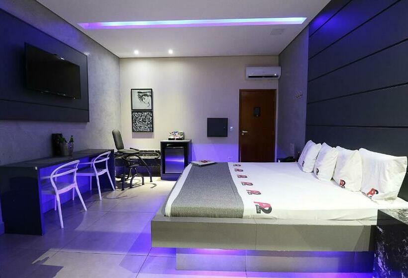 سوییت اجرایی, A2 Motel