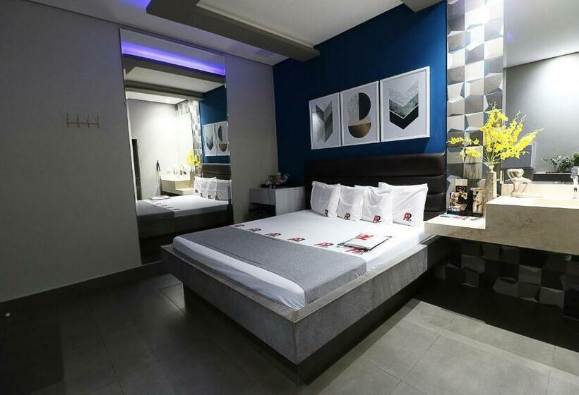 سوییت اجرایی, A2 Motel