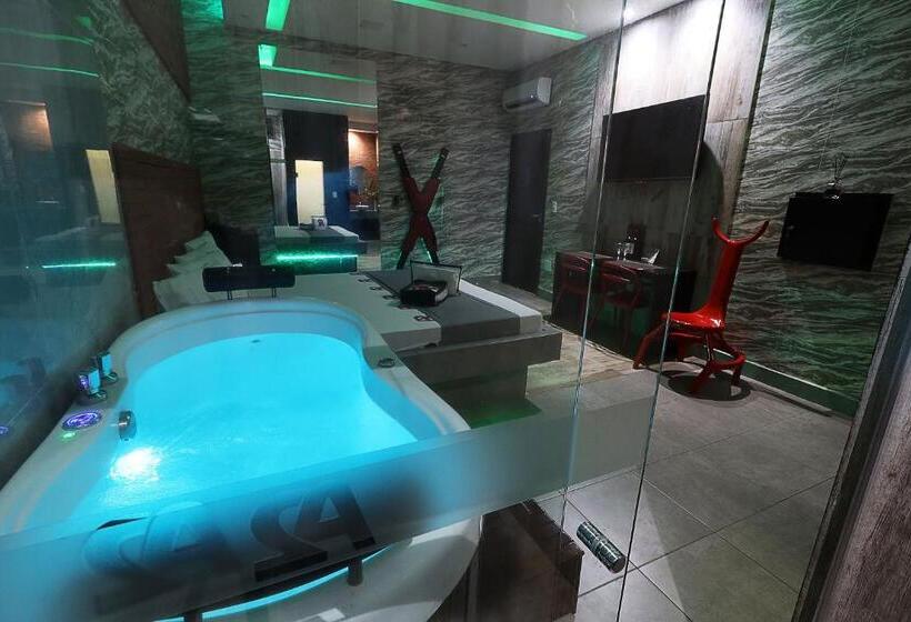 سوییت سوپریور, A2 Motel