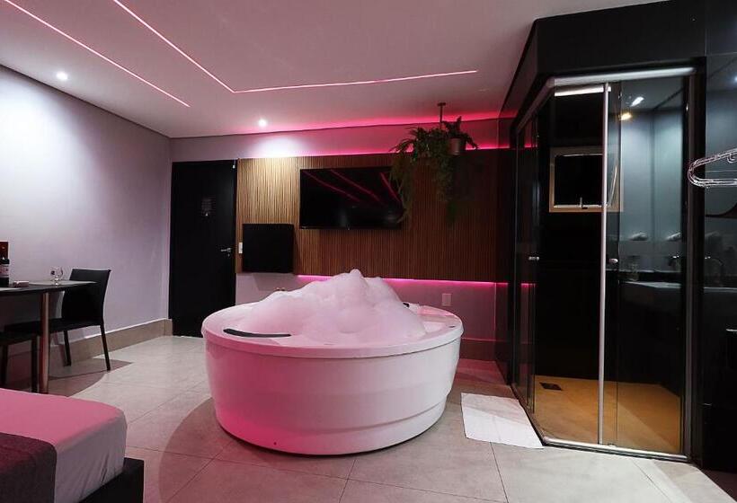 Suite Deluxe, A2 Motel