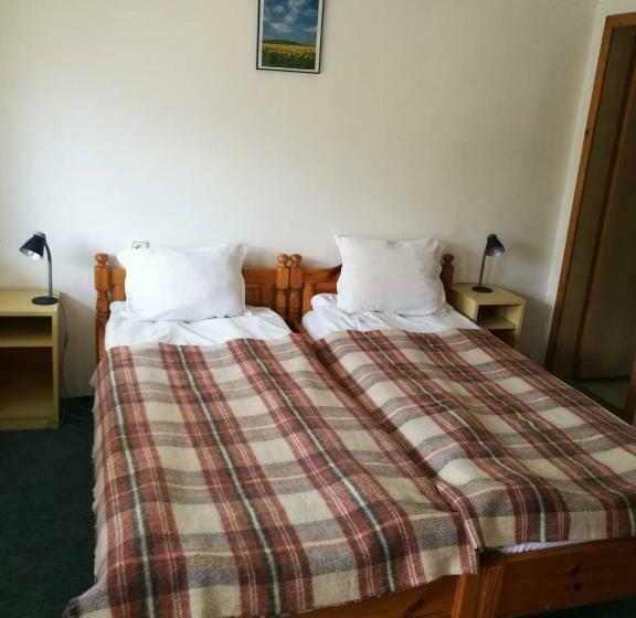 Номер Стандарт с Балконом, самостоятелни стаи в къща за гости балкан