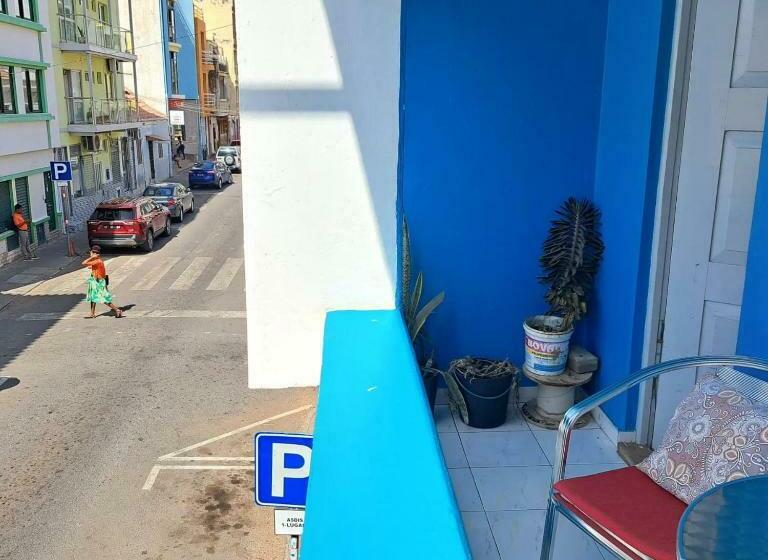 اتاق استاندارد سه تخته با بالکن, In The Heart Of Praia   Family B&b