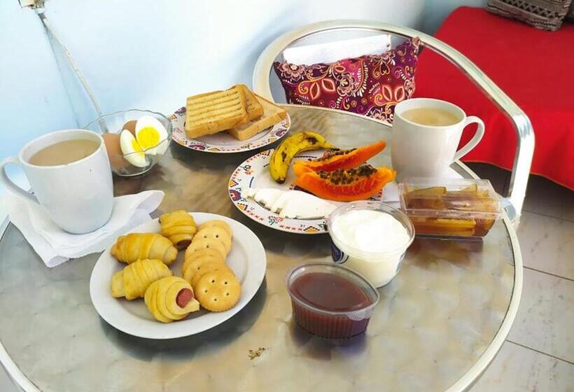 اتاق استاندارد سه تخته با بالکن, In The Heart Of Praia   Family B&b